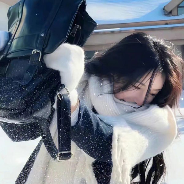 隔壁夫妇第二季封面